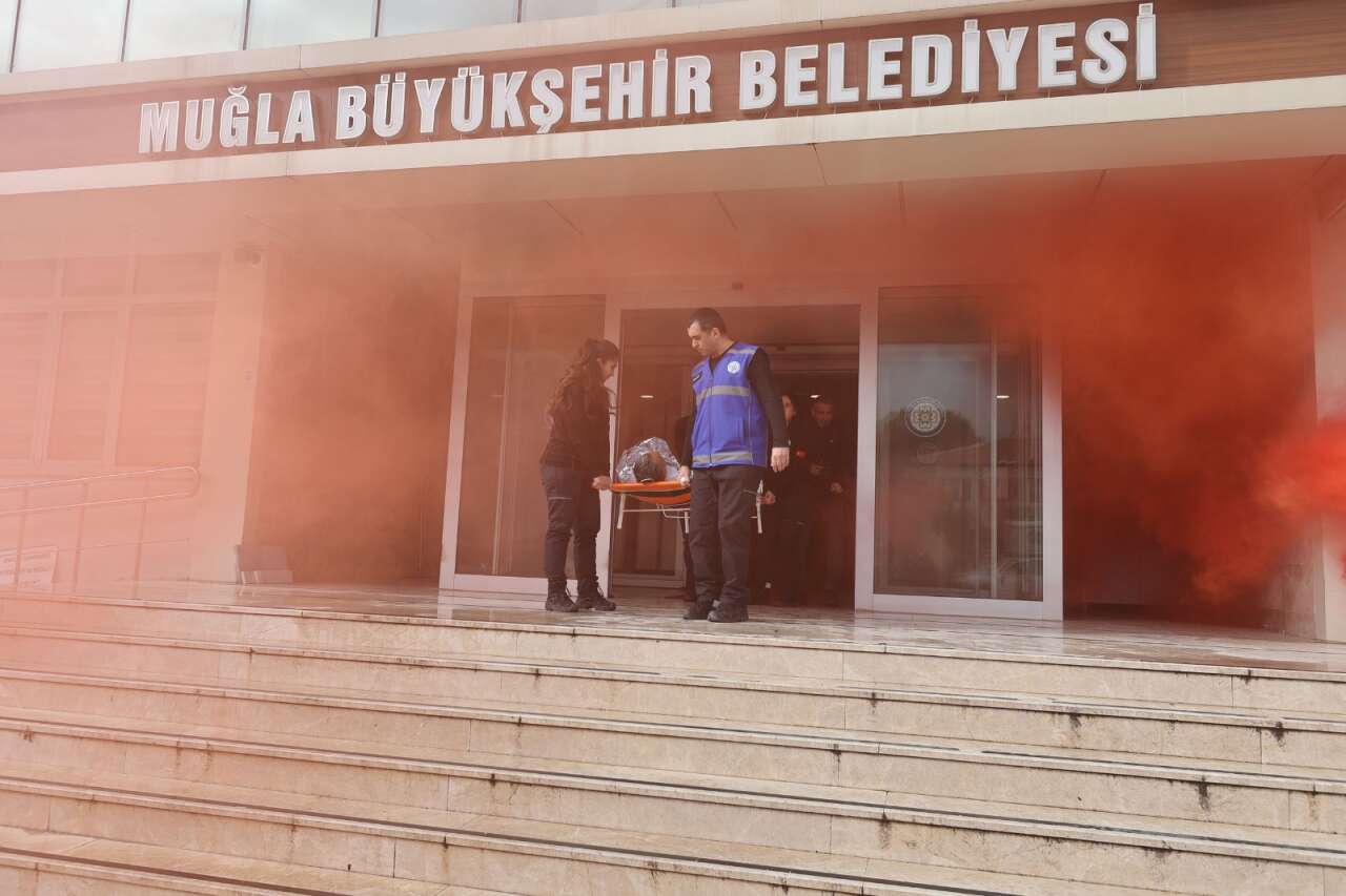 Muğla Büyükşehir Hizmet Binalarında Deprem Tatbikatı 5